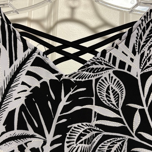 Leaf Pattern top - Picture 3 of 8